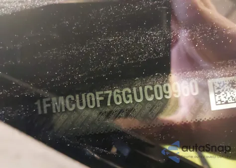 2016 Ford Escape S z USA, uszkodzony, nr VIN 1FMCU0F76GUC09960